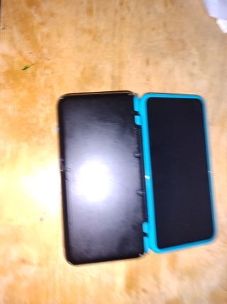 Nintendo 2DS XL Negra y Azul