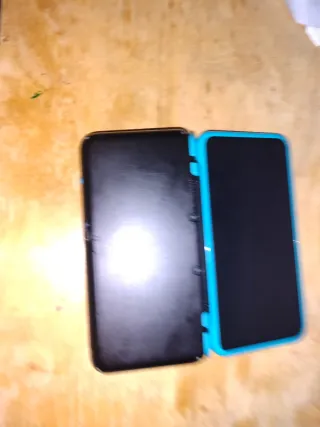 Nintendo 2DS XL Negra y Azul