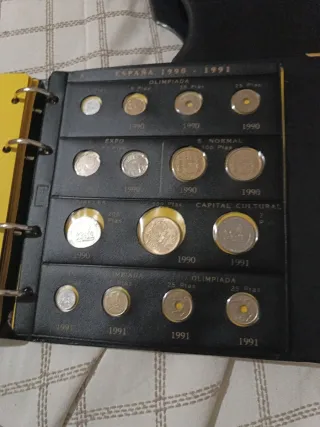 Álbum de monedas Juan Carlos 1977 a 1993  completo