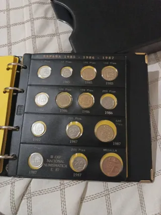 Álbum de monedas Juan Carlos 1977 a 1993  completo