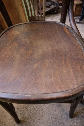 Coppia di sedie vintage in stile Thonet