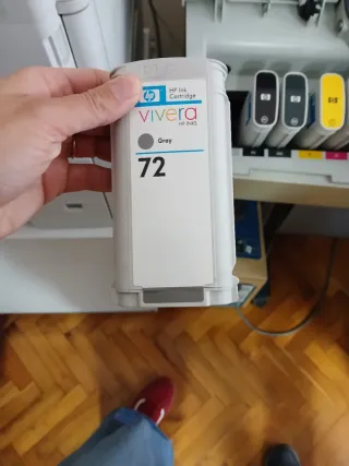 Ploter HP Designjet T1100ps para piezas o arreglar