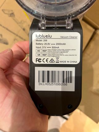 A ESTRENAR.Aspirador escoba Lubluelu