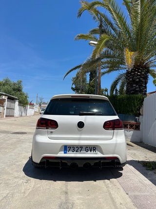 Volkswagen Golf 6R NACIONAL