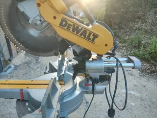 Ingletadora Dewalt Profesional