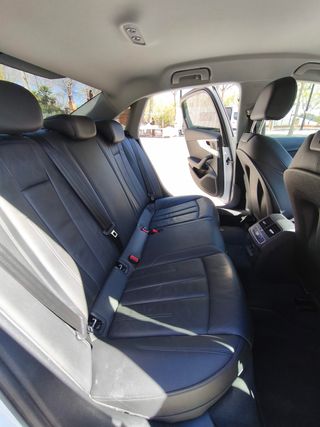 Audi A4. S line. 2017