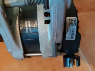 Alternador VALEO 9827171980 Citroën Peugeot