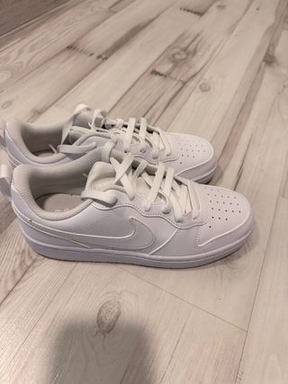 Zapatillas Nike Blancas Talla 40 Nuevas