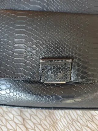 Mochila para portátil con diseño de piel