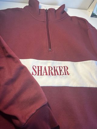 Sudadera Sharker Roja y Blanca