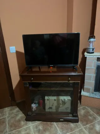 Fecha limite venta 5 abril. Mueble TV madera oscur
