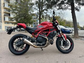 Ducati Monster 797 +