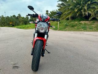 Ducati Monster 797 +