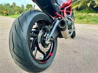 Ducati Monster 797 +