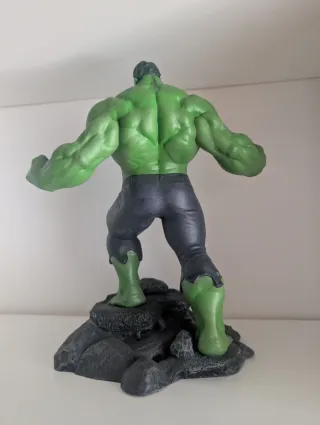 Figura Hulk Diamond Gallery