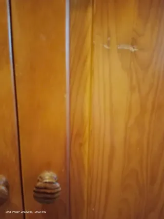 PRECIO NEGOCIABLE Mueble Vitrina Madera