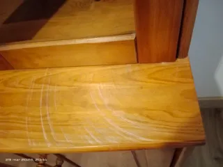 PRECIO NEGOCIABLE Mueble Vitrina Madera