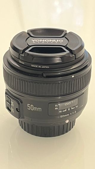 Cámara Nikon D3300 + Accesorios