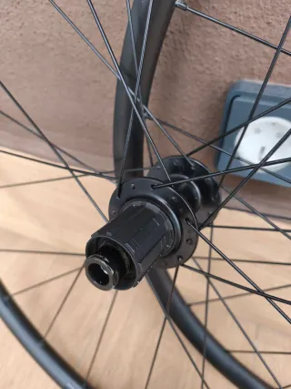 Ruedas Gravel Bontrager Paradigm SL