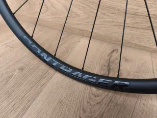 Ruedas Gravel Bontrager Paradigm SL