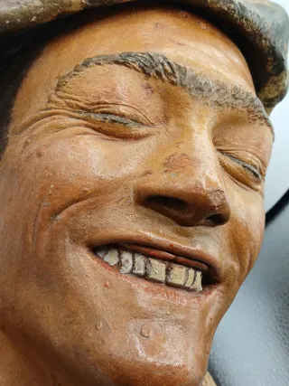 Cabeza de Escultura Detallada