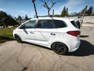 KIA Carens 2016