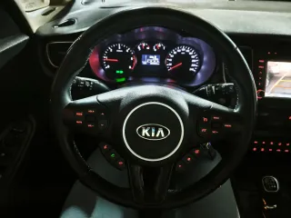 KIA Carens 2016