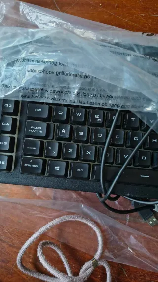 Teclado Corsair K55 RGB Gaming PC