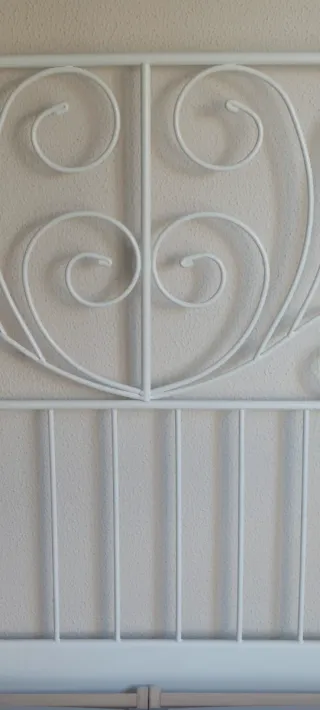 Cama metálica blanca 1,45x2,05m