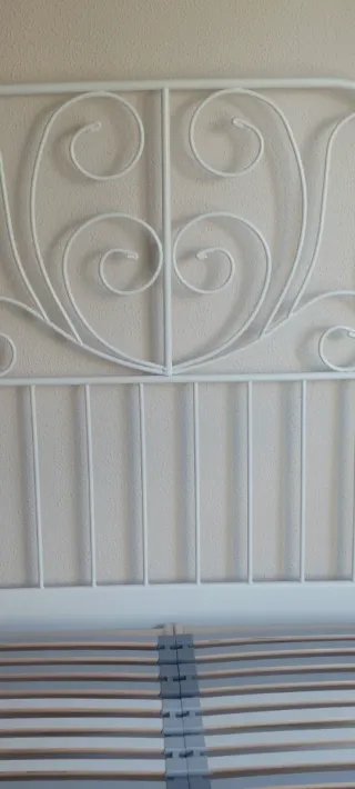 Cama metálica blanca 1,45x2,05m