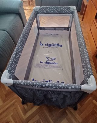 Cuna viaje plegable 2 niveles + colchón