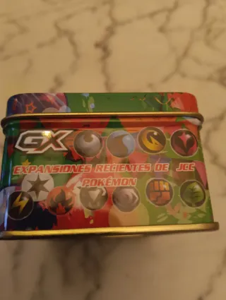 Caja Metálica Pokémon Sol y Luna Luz Prohibida