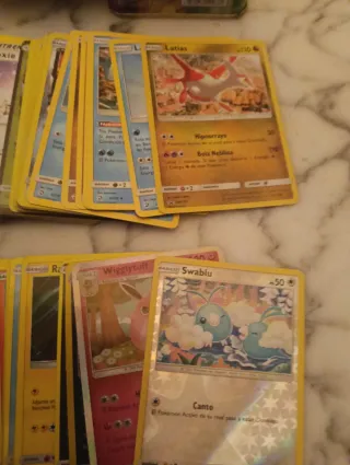 Caja Metálica Pokémon Sol y Luna Luz Prohibida