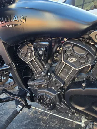 OFERTON!Indian Scout Rogue SOLO 2700KM!!