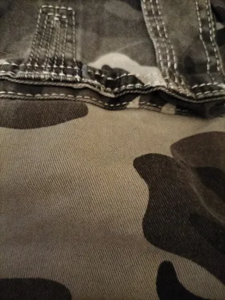 Pantalón militar camuflaje nuevo