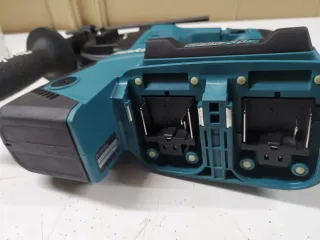 Martillo ligero sds-plus Makita 36V (18vx2).