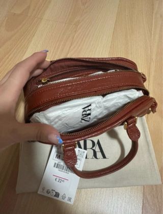 Bolso Zara efecto piel marrón