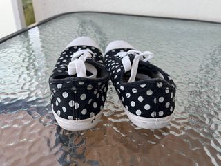 Zapatillas lona negras lunares blancos talla 38
