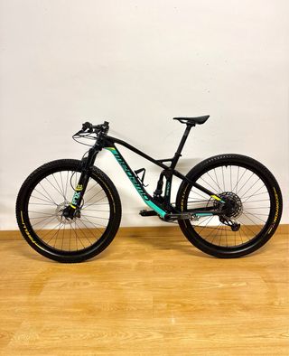 MEGAMO TRACK FULL CARBONO AXS ELECTRÓNICO T-M