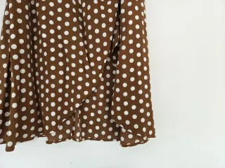 Falda midi Mango lunares marrones