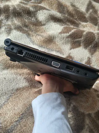 Toshiba NB520 Portátil