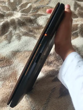 Toshiba NB520 Portátil