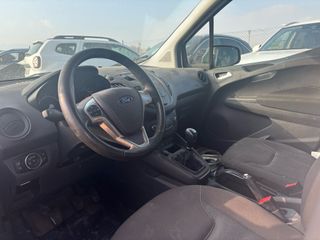 Ford Transit Courier 2022