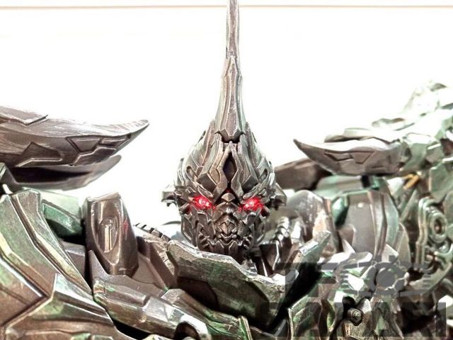 Transformer GRIMLOCK LS-05