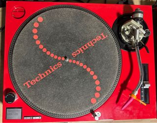 2 technics SL-1200 MK2 Tocadiscos Rojo