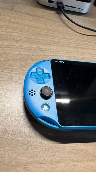 Consola PS Vita 2000 REPARADA