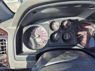 Mitsubishi Montero 2003