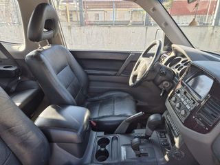 Mitsubishi Montero 2003