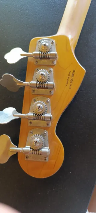 Bajo Fender Jazz Bass Modern Player