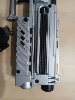 Pistola Predator 2